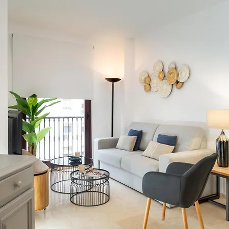 Santa Justa Suite Apartment II Seville Exterior photo