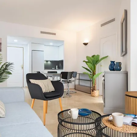 Santa Justa Suite Apartment II Seville Exterior photo