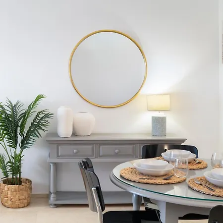 Santa Justa Suite Apartment II Seville Exterior photo